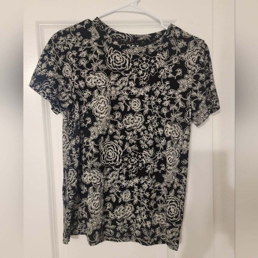 LOFT Black and White Fitted Short Sleeve T-Shirt
